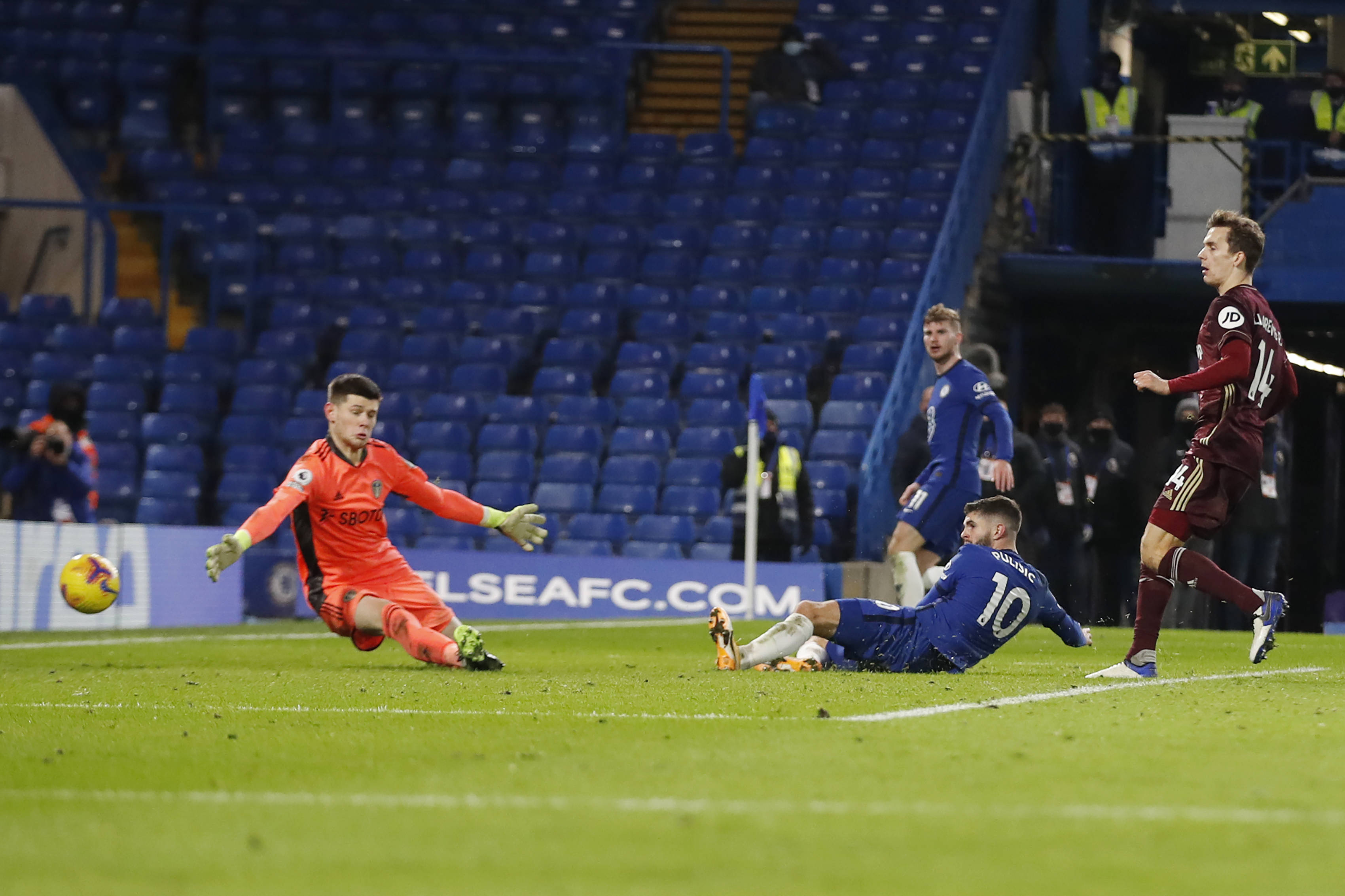 双方此前交 双方此前交