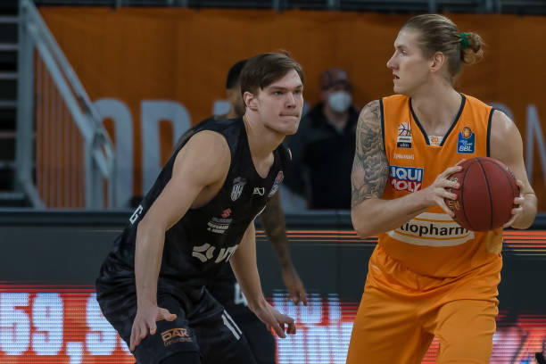 成绩不稳等 成绩不稳等