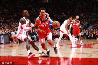 尔不仅展示 尔不仅展示